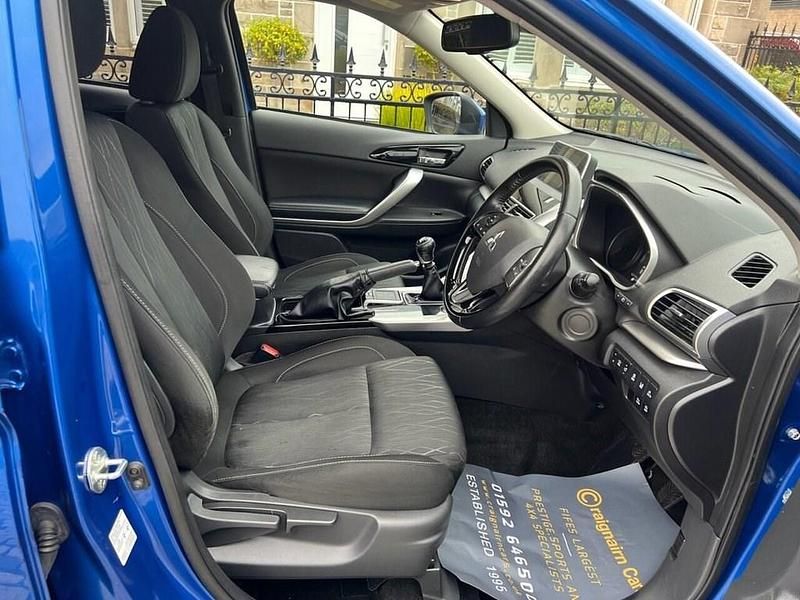 Used Mitsubishi Eclipse 163 HP (119 kW) 2019 Blue Hatchback