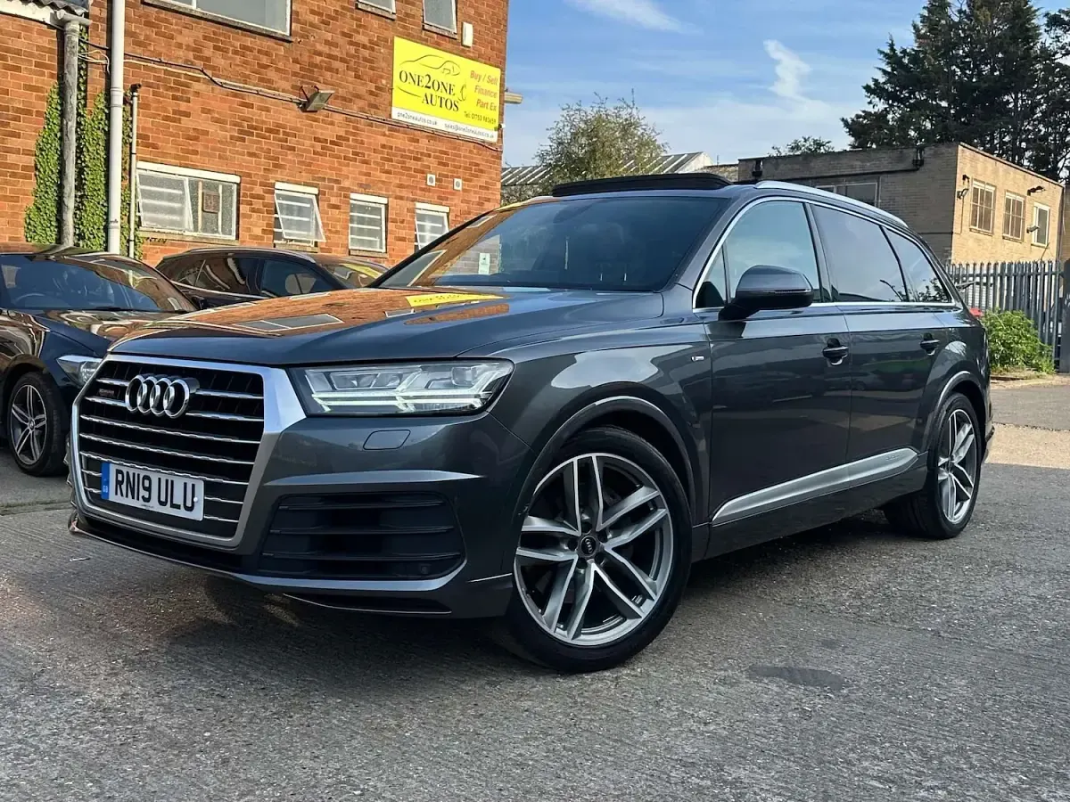 Used Audi Q7 S-Line 286 HP (210 kW) 2019 Grey SUV