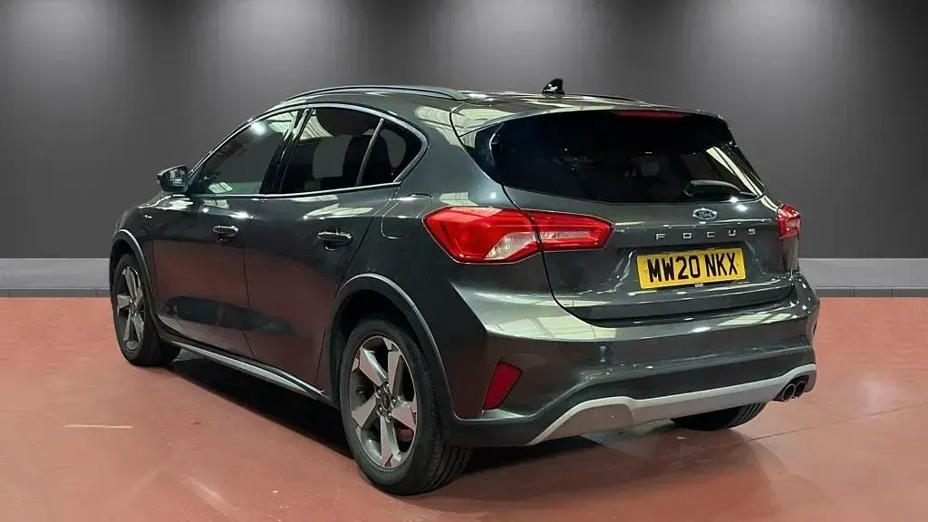 Used Ford Focus Active 125 HP (91 kW) 2020 Grey Hatchback