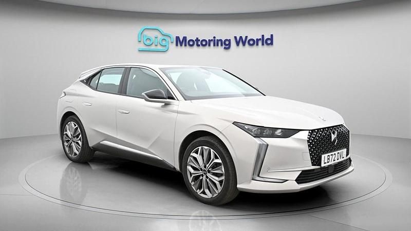 Used DS Automobiles DS4 Trocadero 225 HP (165 kW) 2022 White SUV