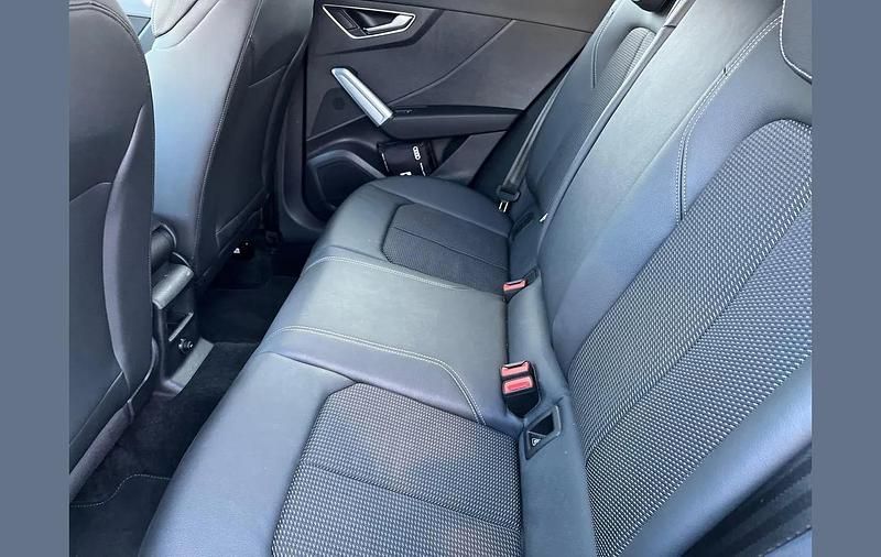 Used Audi Q2 S-Line 113 HP (83 kW) 2025 Blue SUV