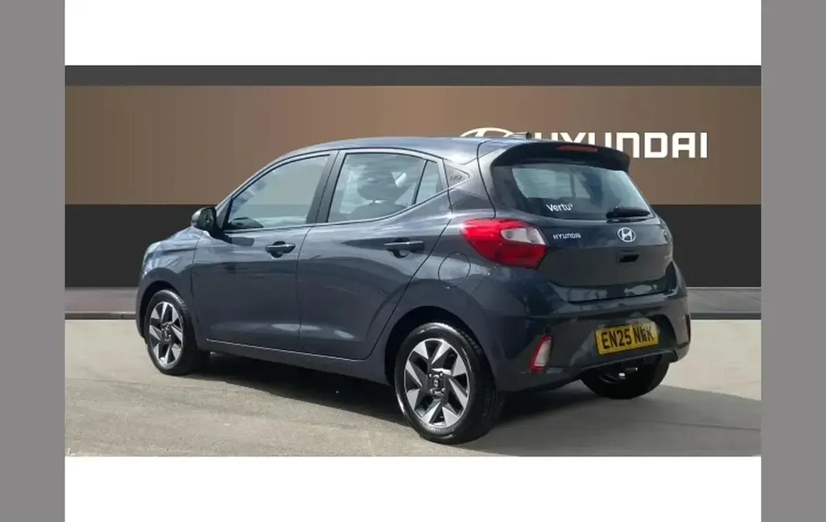 Used Hyundai i10 Advanced 79 HP (58 kW) 2025 Grey Hatchback