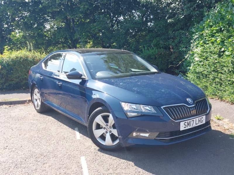 Blue Used 2017 Skoda Superb SE Hatchback | £9,998 (Fair price) - Image 1/4