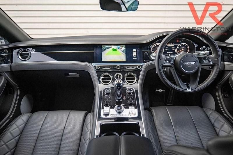Used Bentley Continental 635 HP (467 kW) 2019 Grey Coupe