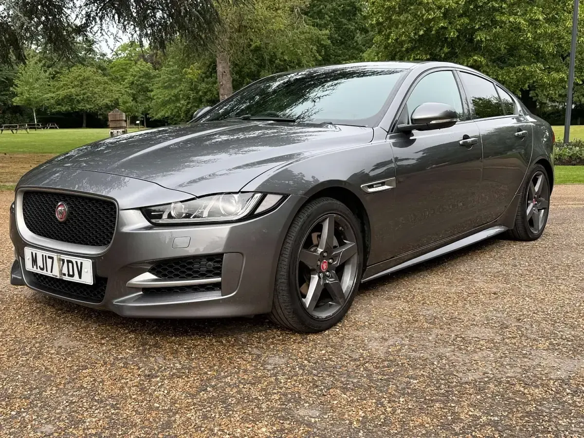 Used Jaguar XE R-Sport 180 HP (132 kW) 2017 Grey Sedan