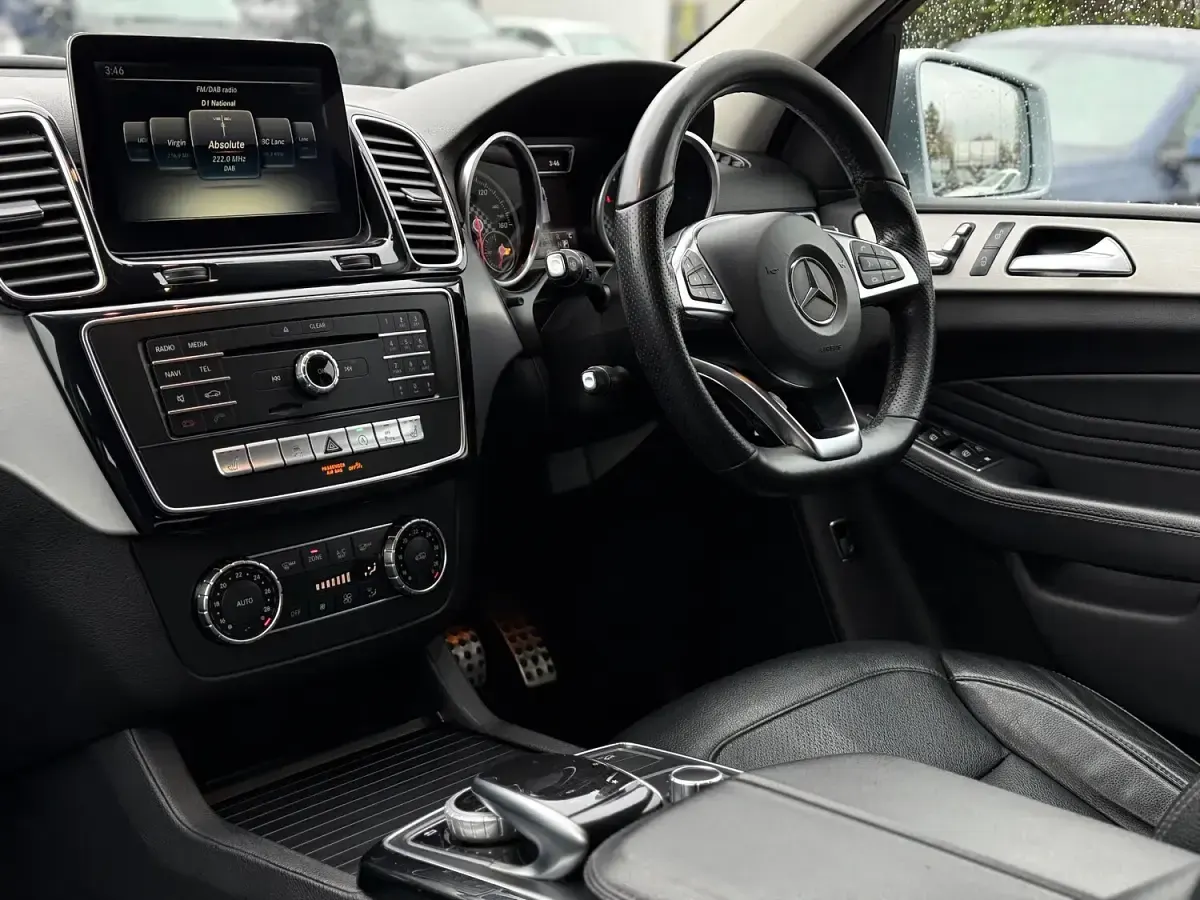 Used Mercedes GLE250 AMG line 204 HP (150 kW) 2016 Silver SUV