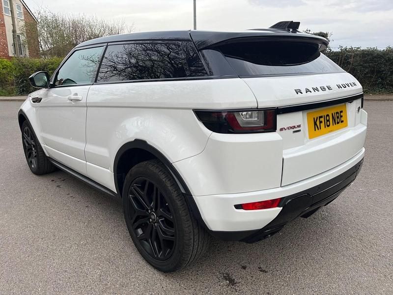Used Land Rover Range Rover evoque HSE Dynamic 2018 White Coupe