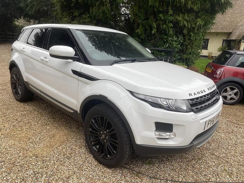 Used Land Rover Range Rover evoque Prestige 190 HP (139 kW) 2011 White Estate