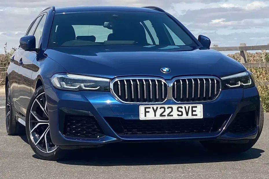 Used BMW 520 M Sport 187 HP (137 kW) 2022 Phytonic blue Sedan