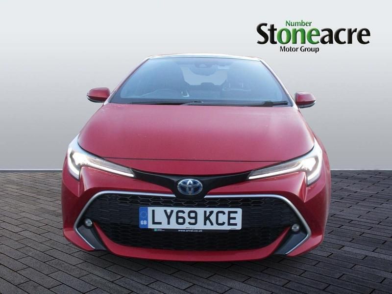 Used Toyota Corolla 184 HP (135 kW) 2020 Red Hatchback