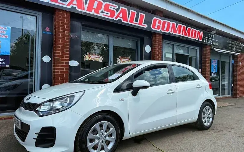 Begagnad Kia Rio Air 86 HK (63 kW) 2016 Halvkombi