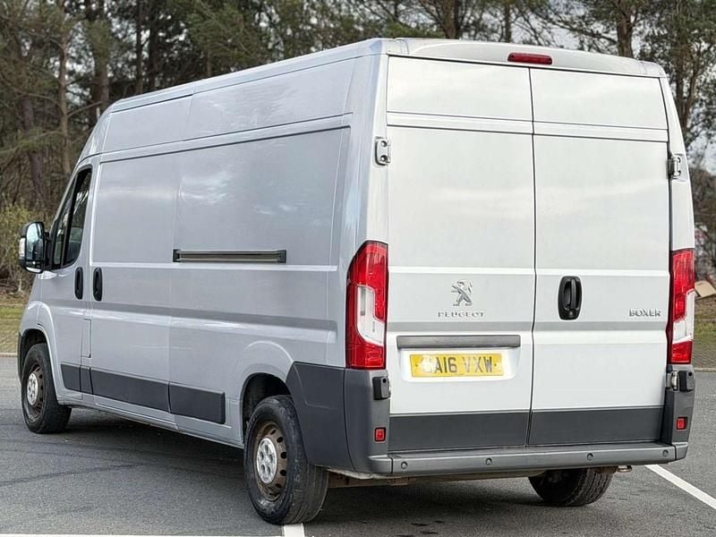 Used Peugeot Boxer 130 HP (95 kW) 2016 Silver Van