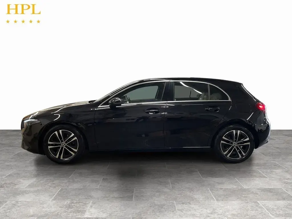 Used Mercedes A180 Executive 150 HP (110 kW) 2023 Black Hatchback