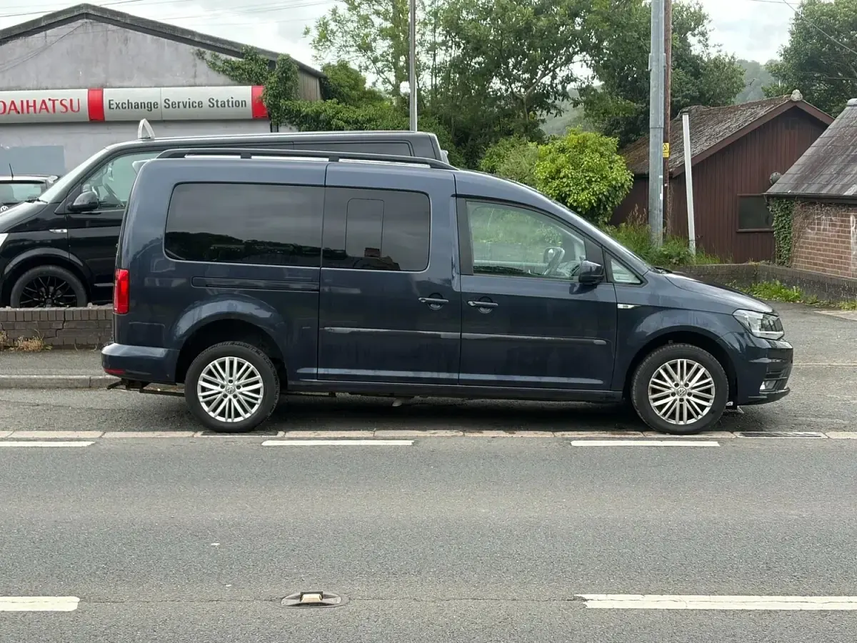 Used VW Caddy Life 2021 Blue MPV
