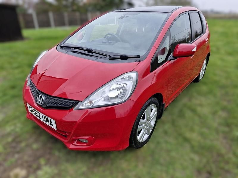 Used Honda Jazz EX 99 HP (72 kW) 2012 Red Hatchback