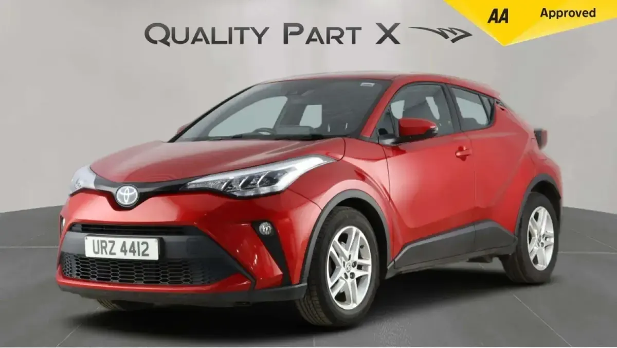 Usado Toyota C-HR 122 HP (89 kW) 2023 Vermelho SUV