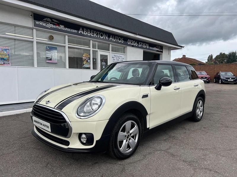 White Used 2018 Mini Cooper Clubman Estate | £10,250 (Good price) - Image 1/4
