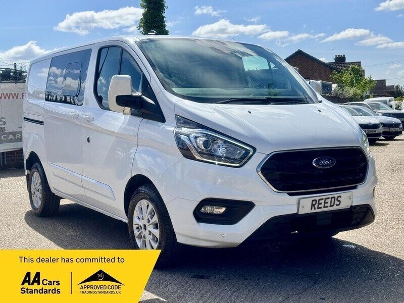 White Used 2021 Ford Transit Custom Limited Van | £16,990 (Expensive) - Image 1/4