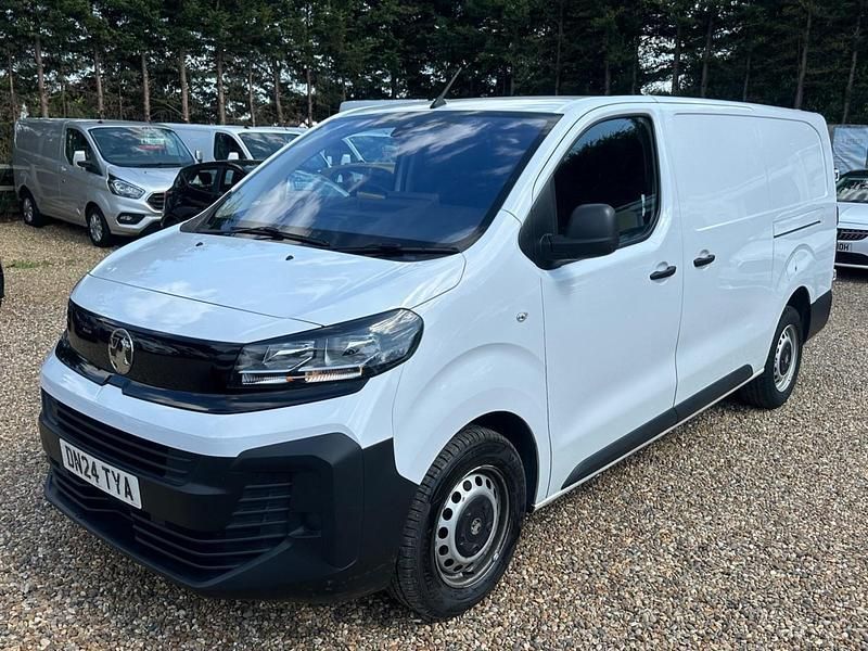 White Used 2024 Vauxhall Vivaro Van | £16,500 (Good price) - Image 1/4