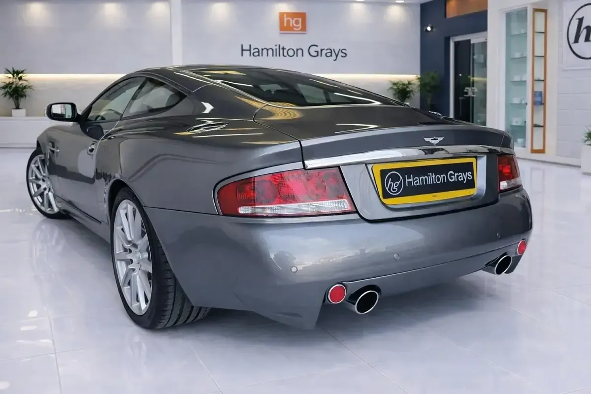 Used Aston Martin Vanquish 466 HP (342 kW) 2002 Silver Coupe
