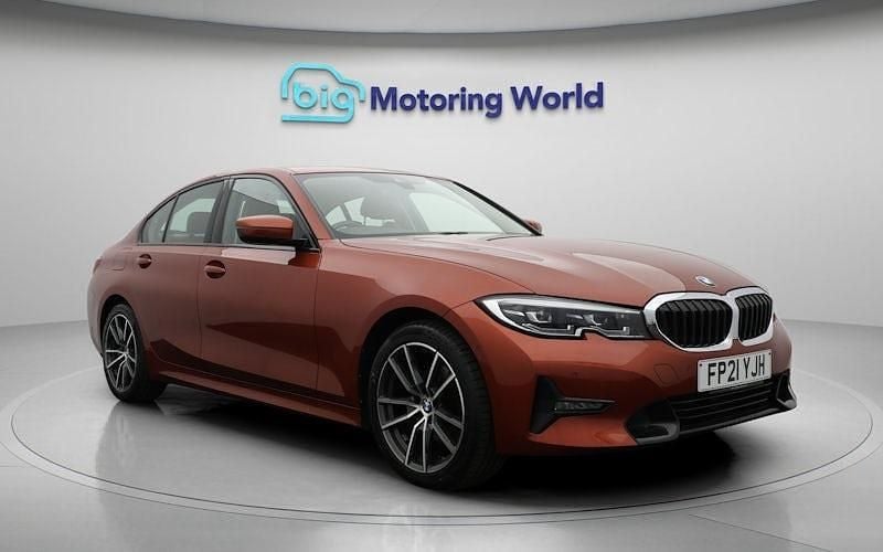 Used BMW 320 Sport Line 184 HP (135 kW) 2021 Orange Sedan
