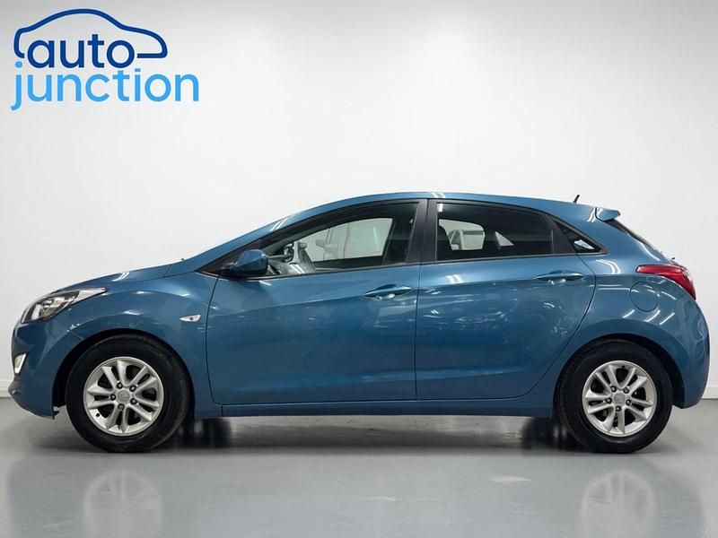 Begagnad Hyundai i30 Active 110 HK (80 kW) 2013 Blå Halvkombi