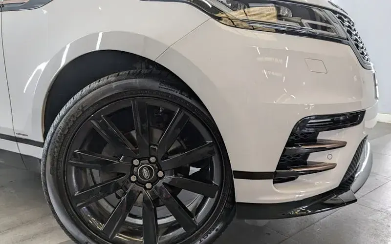 Used Land Rover Range Rover Velar R-Dynamic 179 HP (131 kW) 2020 SUV