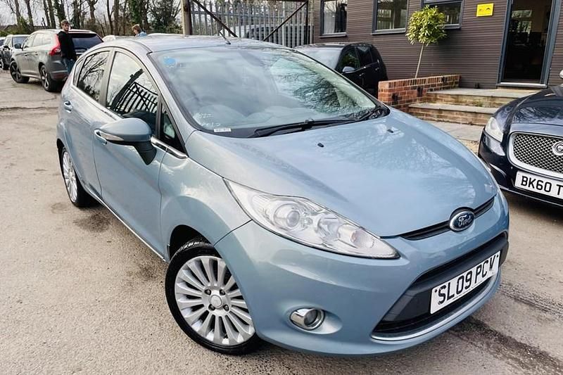 Used Ford Fiesta Titanium 96 HP (70 kW) 2009 Blue Hatchback