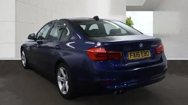 Used BMW 330e Comfort Edition 252 HP (185 kW) 2016 Blue Sedan