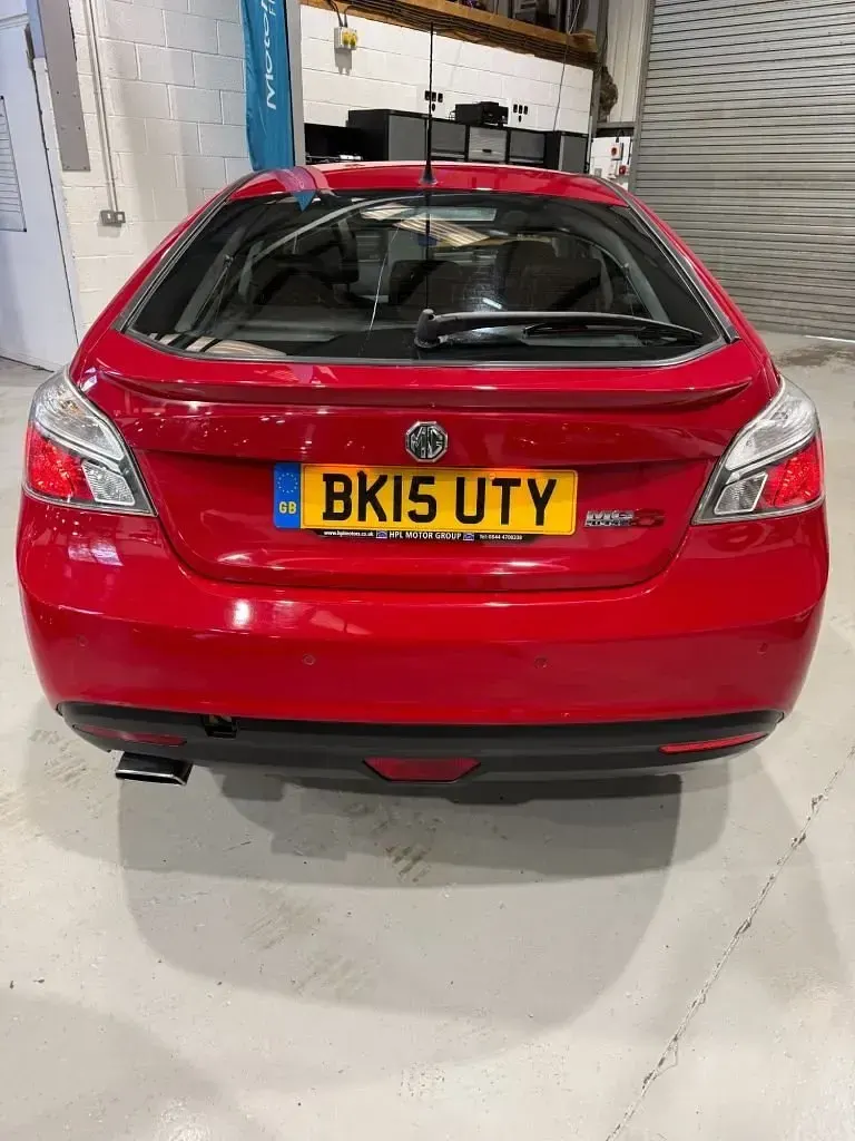 Used MG MG6 2015 Red Hatchback