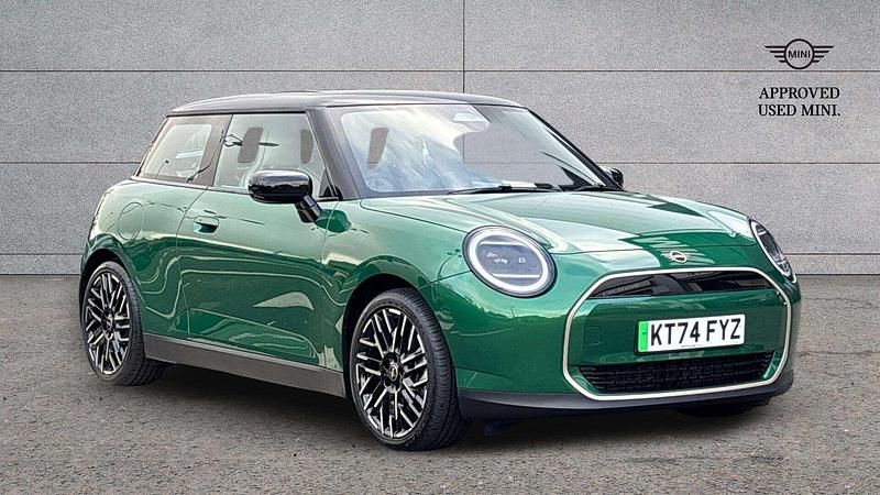 Green Used 2025 Mini Cooper Hatch Hatchback | £24,790 (Good price) - Image 1/3