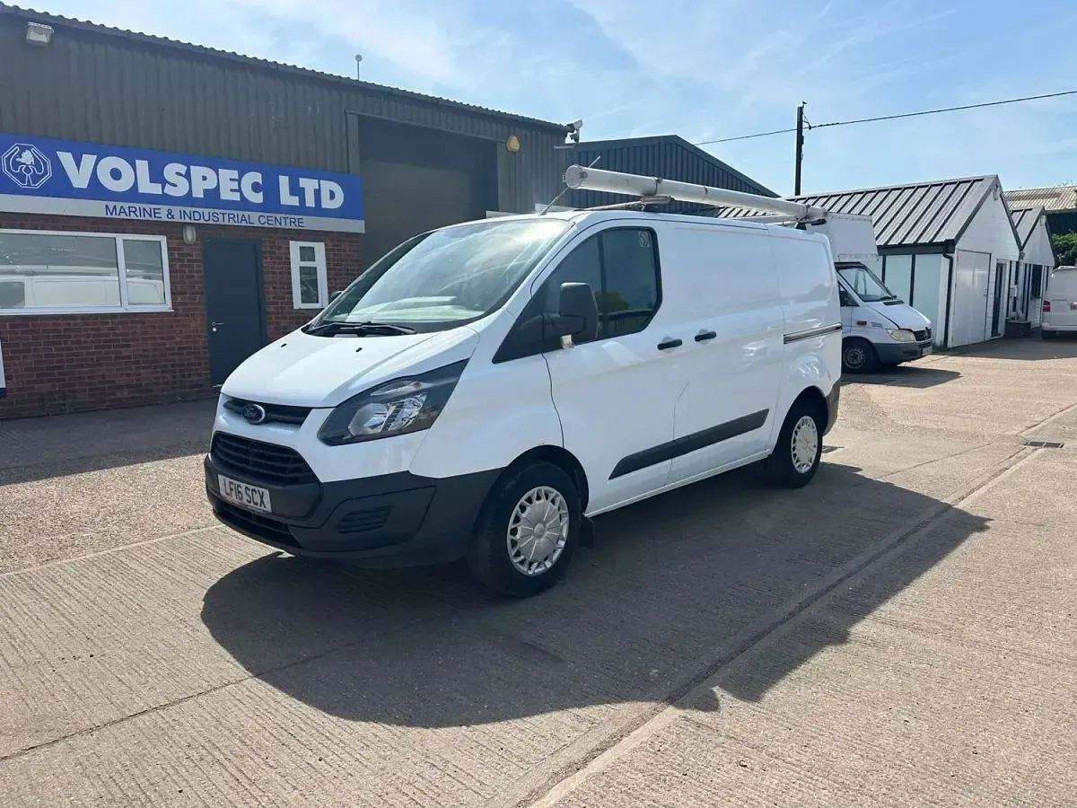 Used Ford Transit Custom 100 HP (73 kW) 2016 White Van
