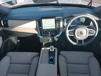 Usado Volvo XC90 Plus 250 HP (183 kW) 2025 Dourado SUV