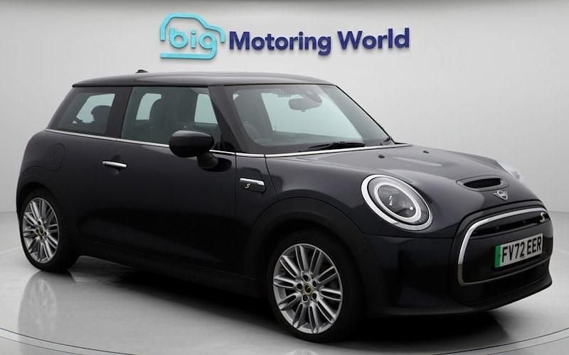 Used 2023 Mini Cooper Level 3 Hatchback | £17,600 (Fair price) - Image 1/4