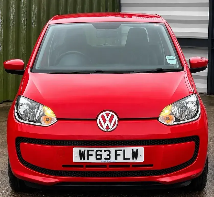 Used VW up! move up! 60 HP (44 kW) 2013 Red Hatchback
