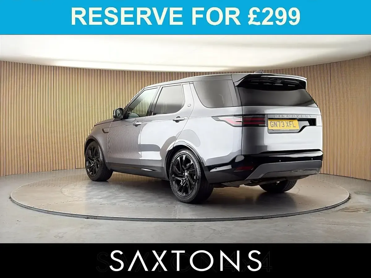 Used Land Rover Discovery SE Dynamic 300 HP (220 kW) 2023 Eiger grey SUV