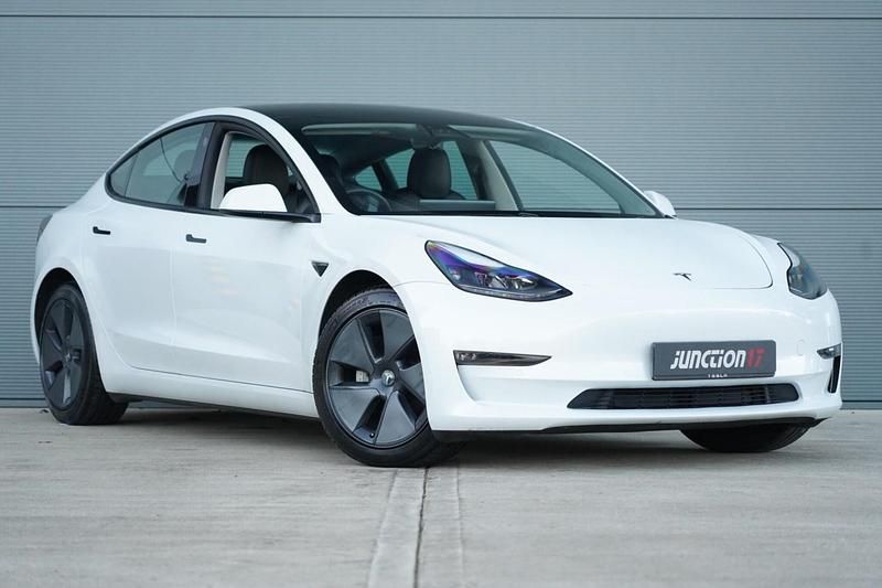 White Used 2021 Tesla Model 3 Long Range AWD Sedan | £18,475 (Fair price) - Image 1/3