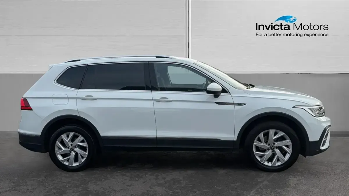 Usado VW Tiguan Life 150 HP (110 kW) 2022 Branco SUV