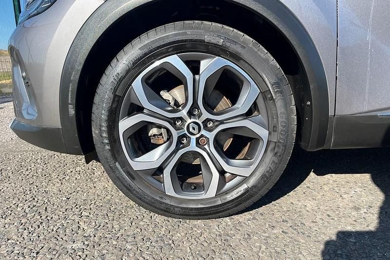 Used Renault Captur Techno 2023 Grey SUV