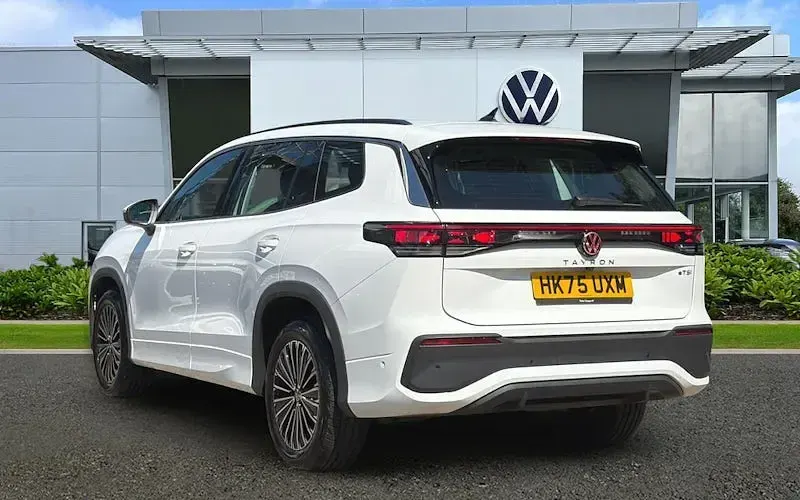 Used VW Tayron Life 150 HP (110 kW) 2025 Pure white SUV