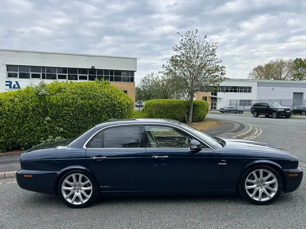 Used Jaguar XJ Executive 2008 Blue Sedan
