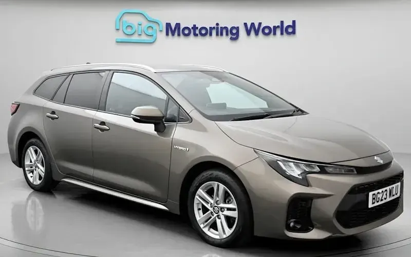 Used Suzuki Swace 140 HP (102 kW) 2023 Estate
