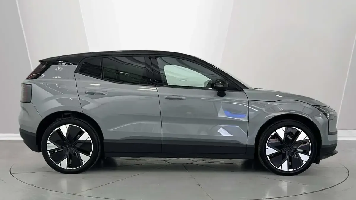 Used Volvo EX30 Performance 314 kW (428 HP) 2024 Grey SUV