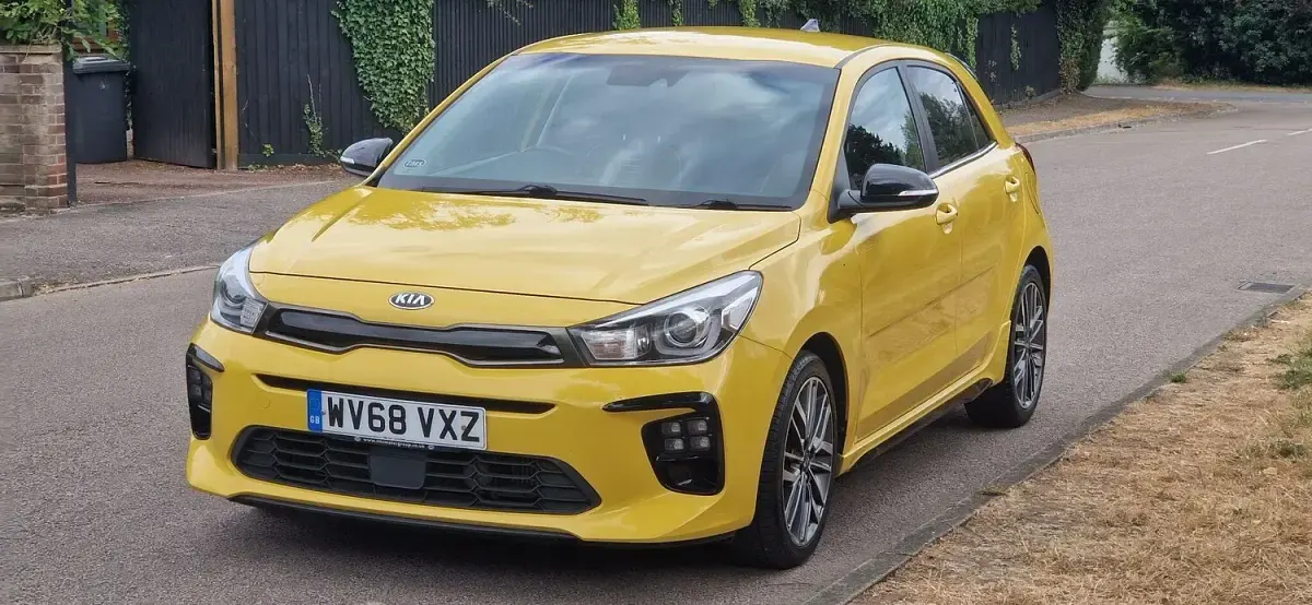 Used Kia Rio GT-Line S 118 HP (86 kW) 2018 Yellow Hatchback