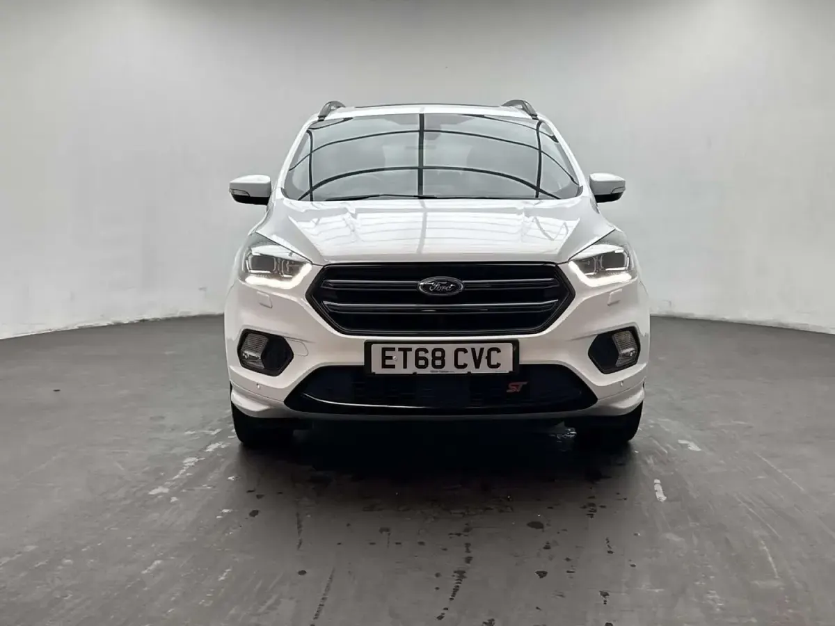 Used Ford Kuga ST-Line X 180 HP (132 kW) 2019 White SUV
