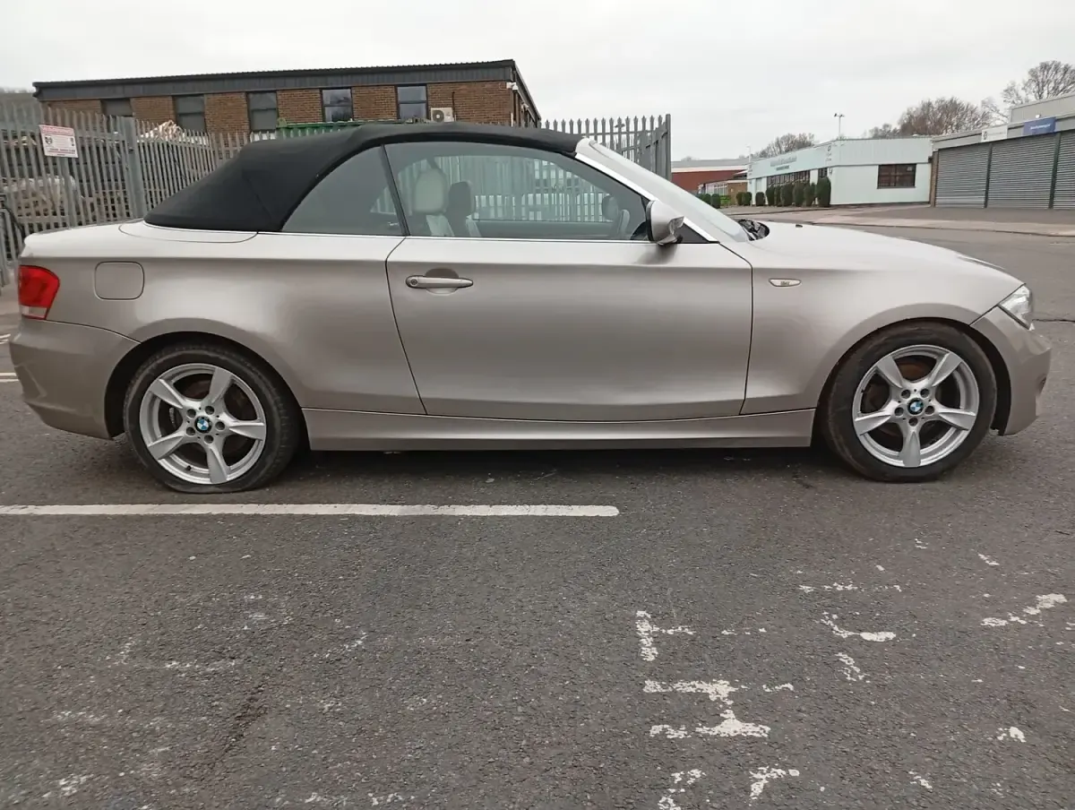 Used BMW 118 Cabriolet Exclusive 2012 Silver Cabriolet