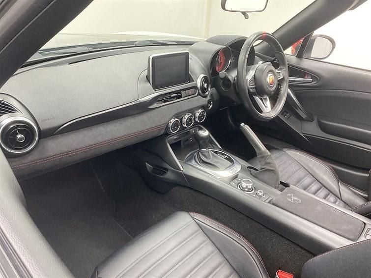 Used Abarth 124 Spider 170 HP (125 kW) 2016 White Cabriolet
