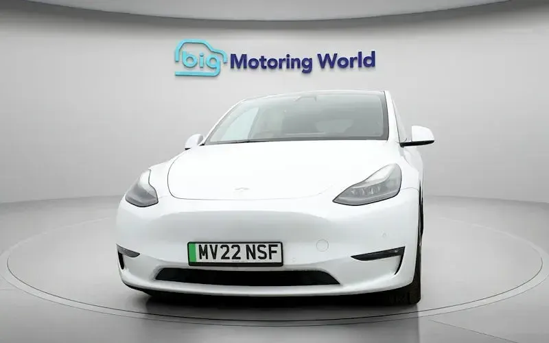 Used Tesla Model Y Long Range AWD 286 kW (389 HP) 2025 SUV