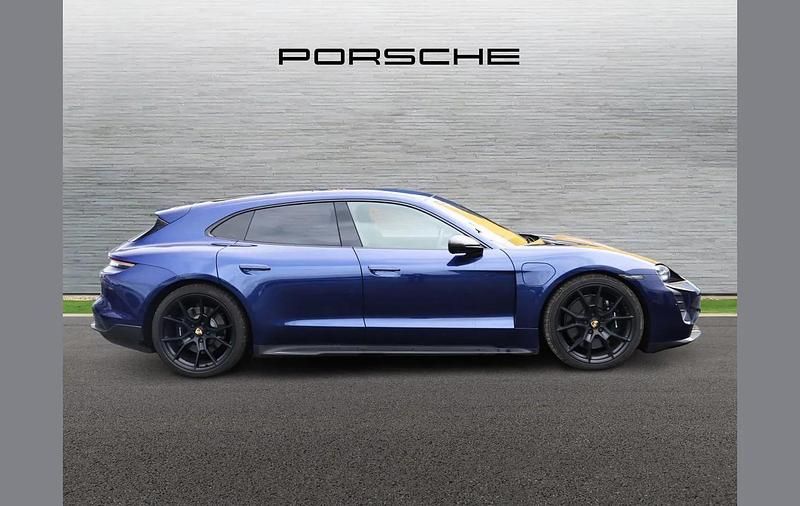 Used Porsche Taycan 439 kW (598 HP) 2022 Blue Estate