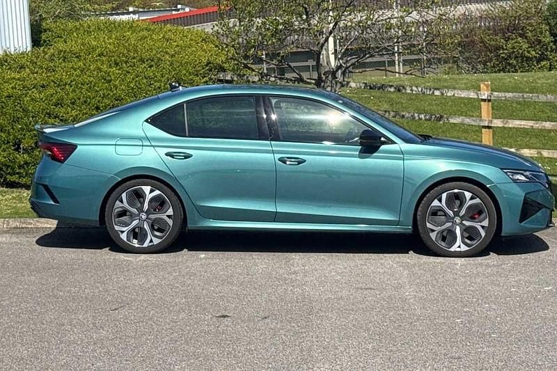 New Skoda Octavia vRS 265 HP (194 kW) 2026 Water world green Hatchback